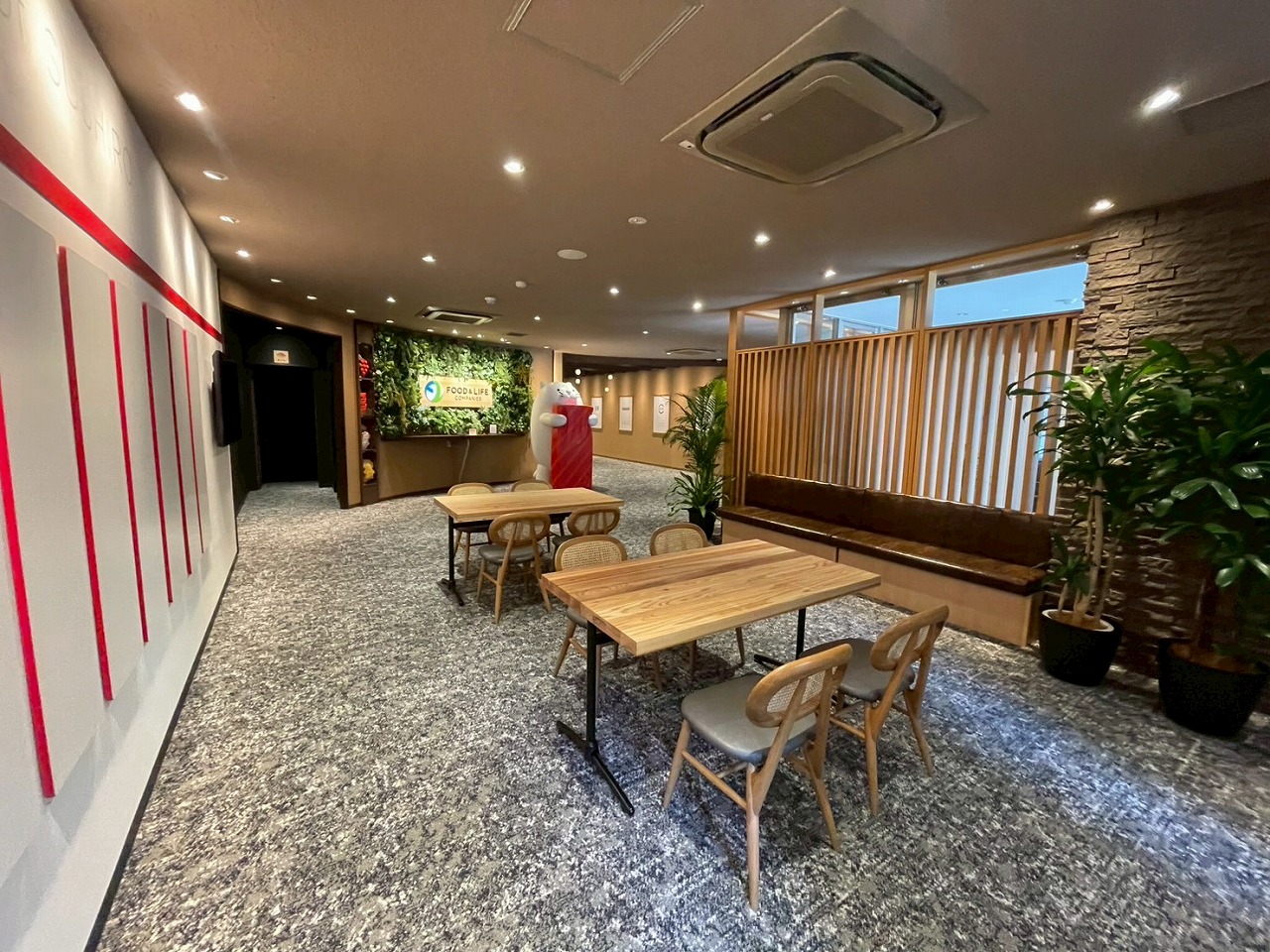 F社屋　エントランス